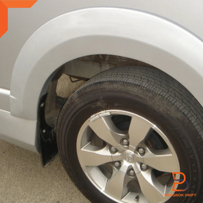 Silver Fender Flares Wheel Arches for Toyota Hiace Commuter (2005-2019)
