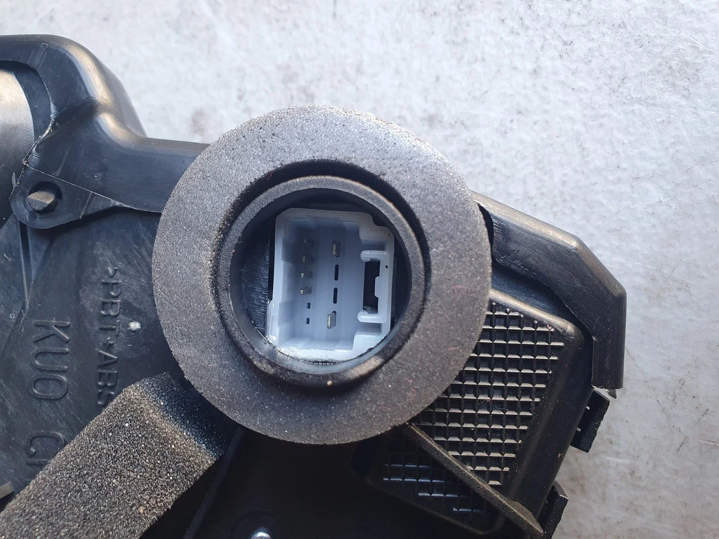 Power Door Lock Mechanism Front Left LH for Toyota Hilux (2005–2015)