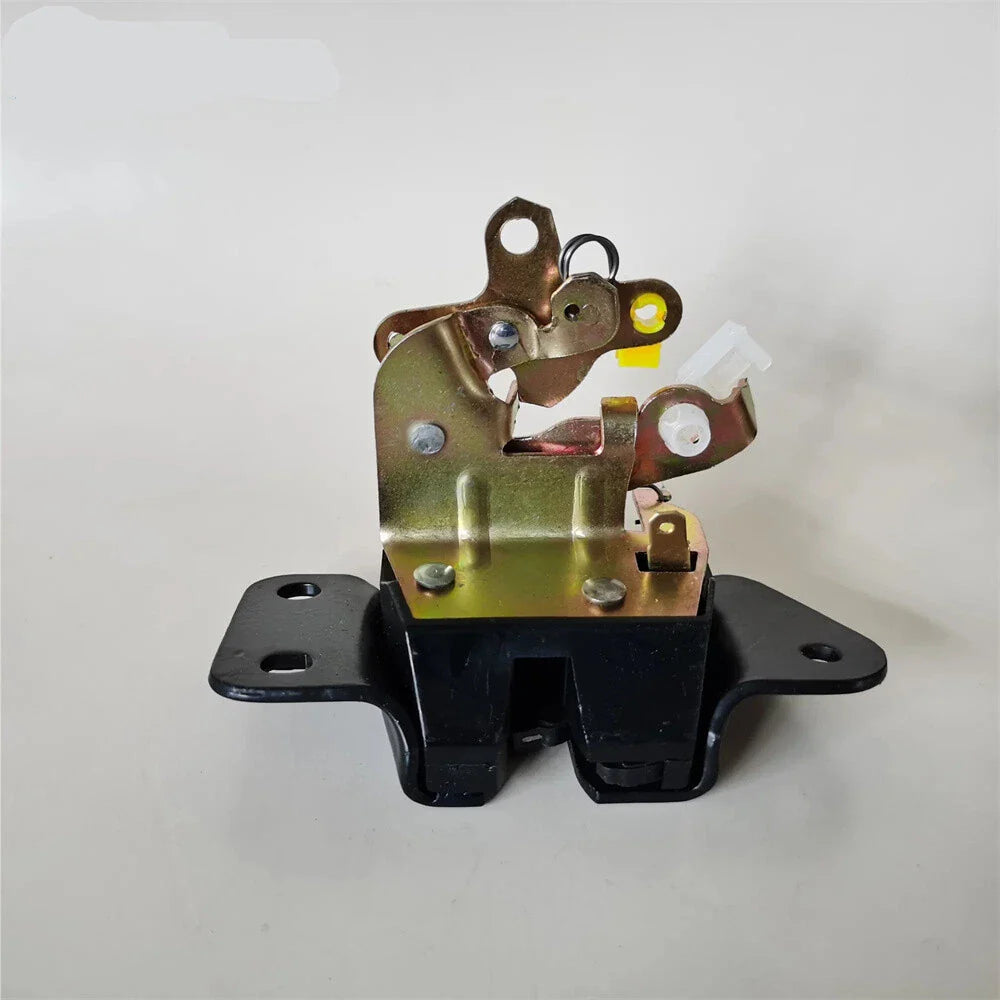 Tailgate Door Latch for Mitsubishi Challenger Pajero Sport (1996-2005)