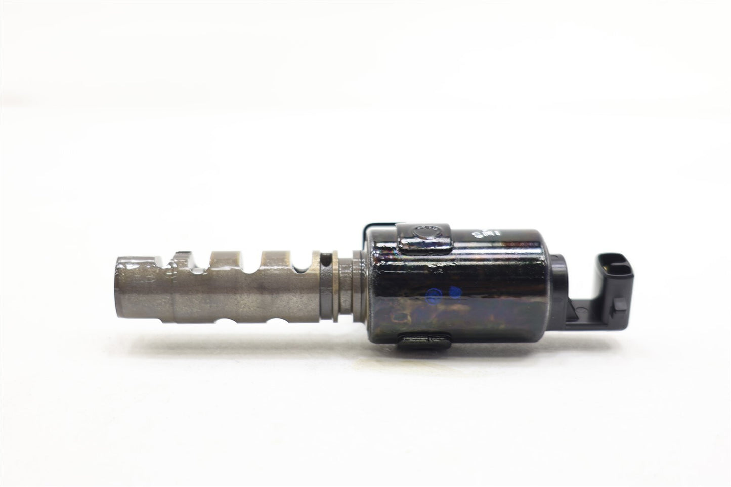 Variable Valve Timing Solenoid for Equus Genesis Borrego (2008–2014)