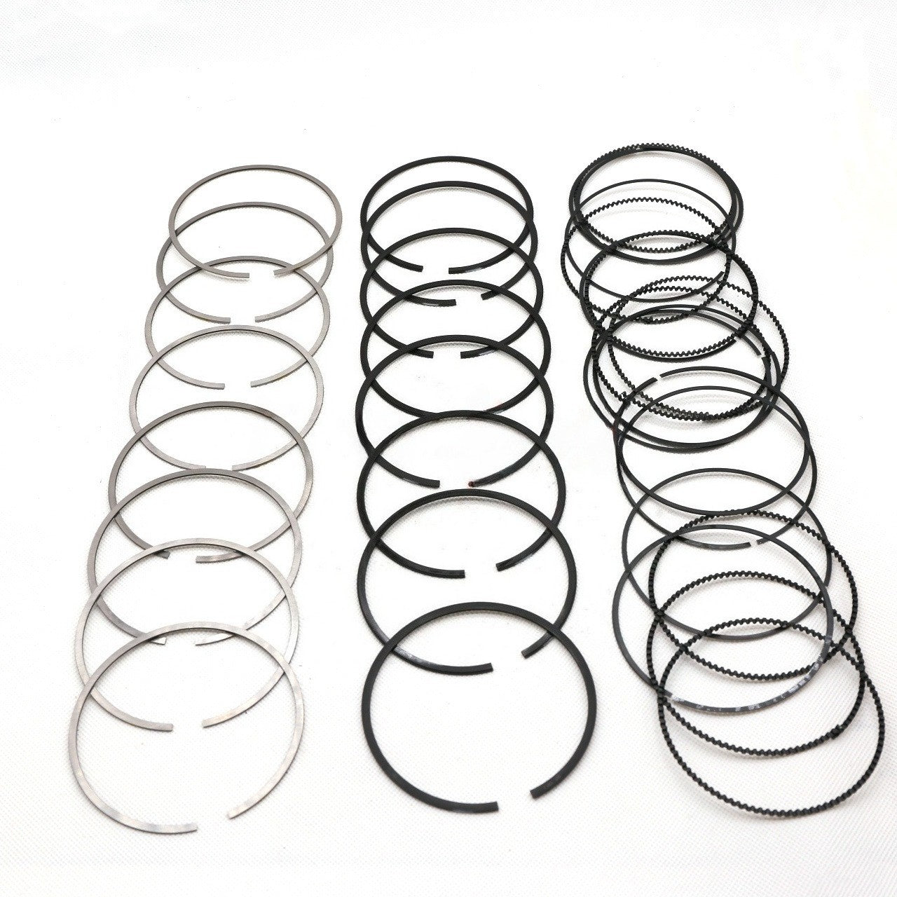 Set of 8 Piston Rings for Mercedes-Benz E500 G500 (2003–2016)