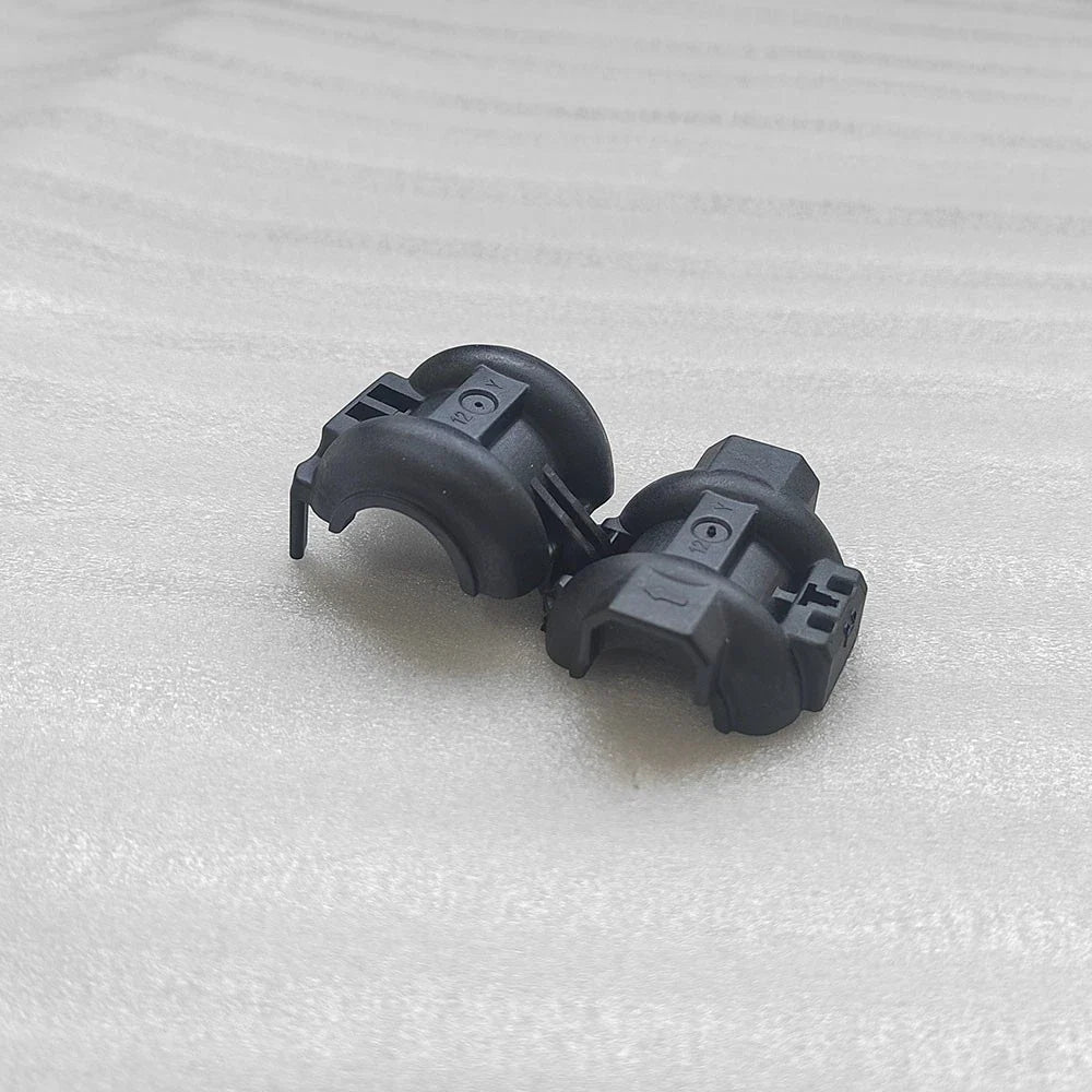 Cooler Refrigerant Pipe Clamp for Toyota (88718-2D140)
