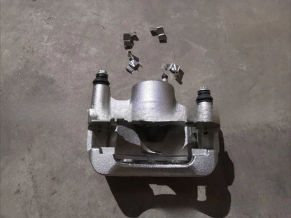Front Brake Caliper for Toyota Hilux Vigo (2005–2015)