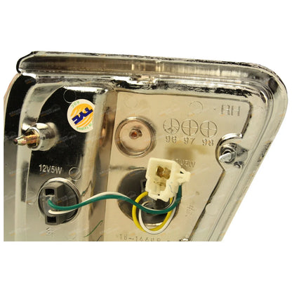 RH Chrome Trim Corner Indicator Park Light for Toyota Hilux 4WD (1988–1991)