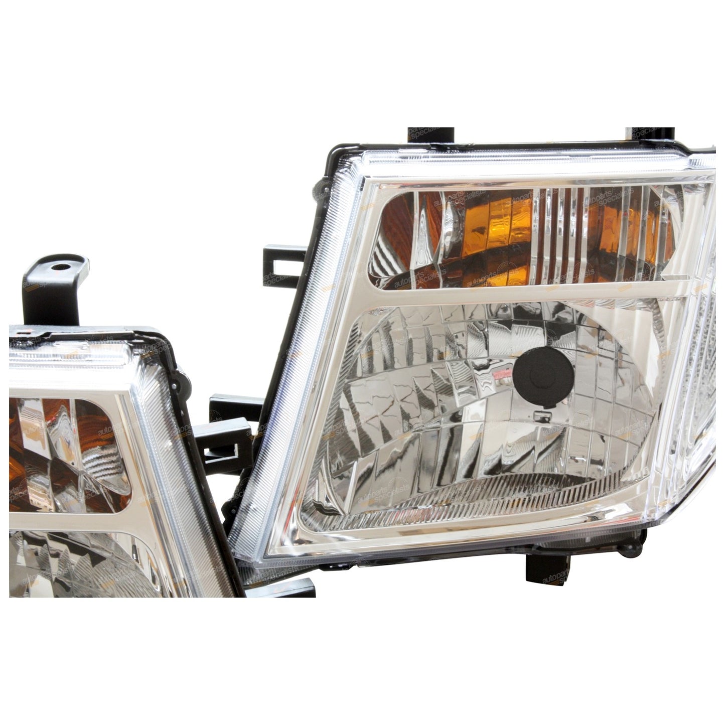 Set of 2 Replacement Headlights for Nissan Navara D40 (2008)