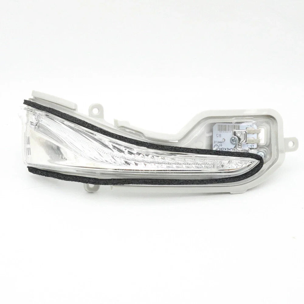 Right Side Mirror Turn Signal Lamp for Infiniti Q50/Q70/Q60/QX30 (2014–2019)