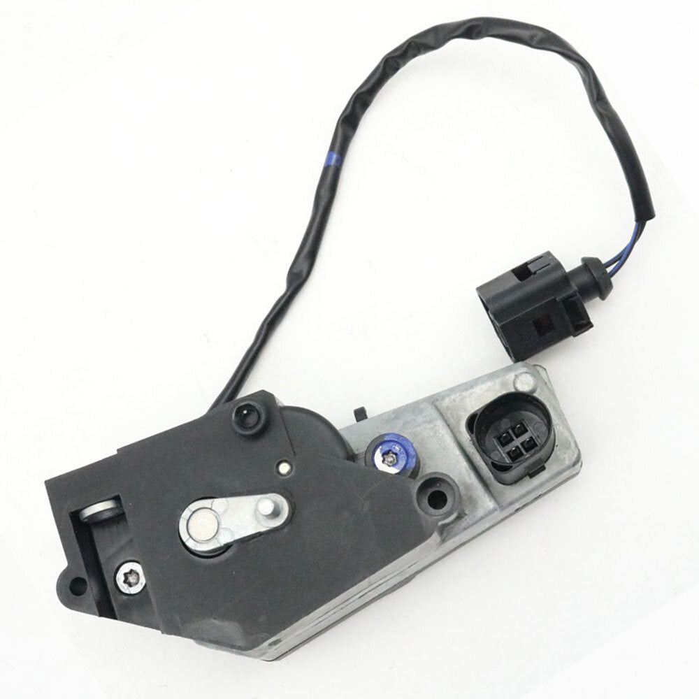 Flip Reversing Camera Motor for VW Golf 6, Passat B8, Polo, CC, Beetle (2010–2019)