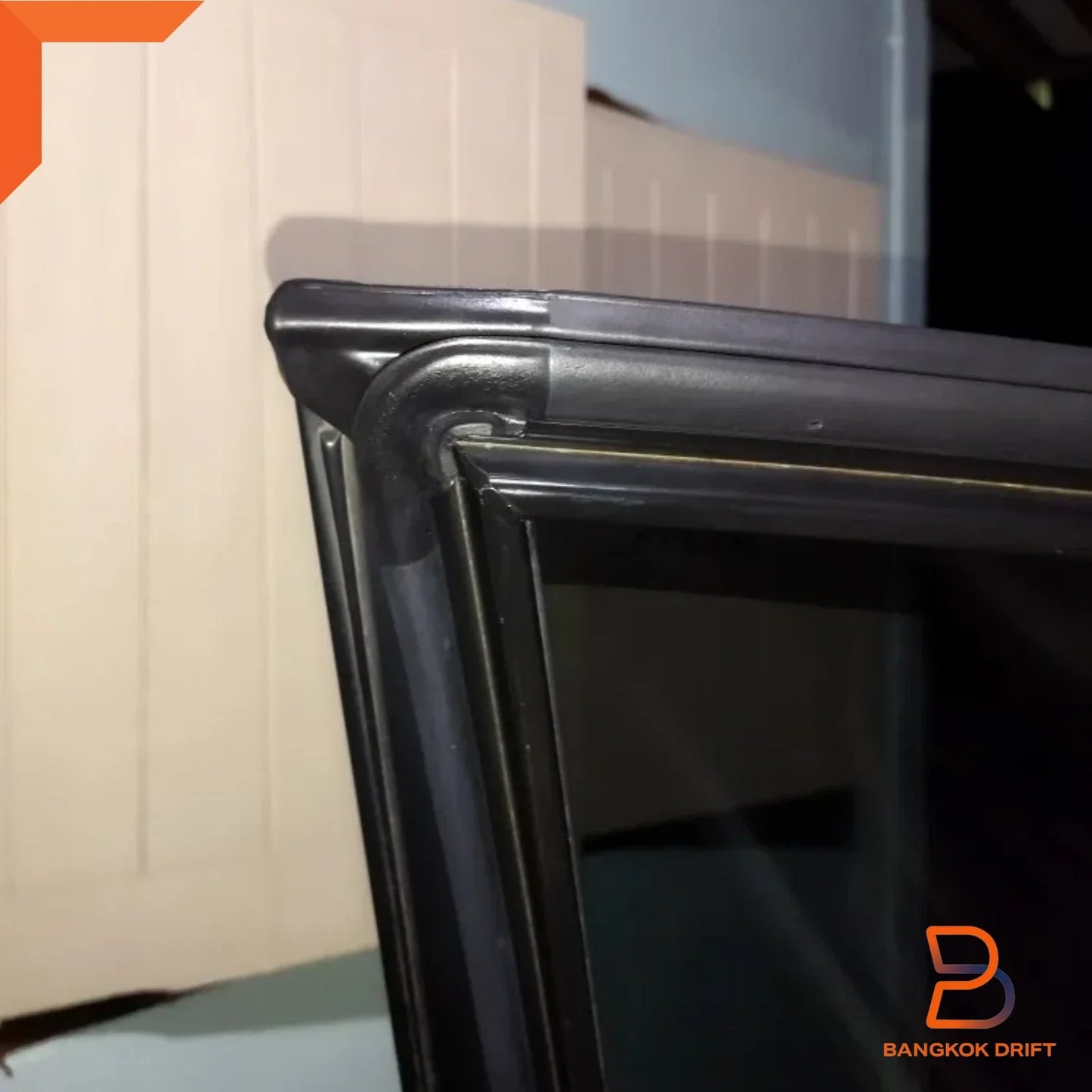 Left Front Door Weatherstrip Seal for Toyota Corolla (2001-2007)