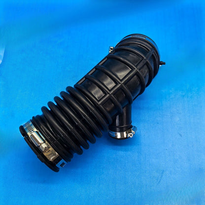 Left Engine Air Intake Hose for Infiniti M25 M35 M37 M45 M56 Q70 (2011–2019)