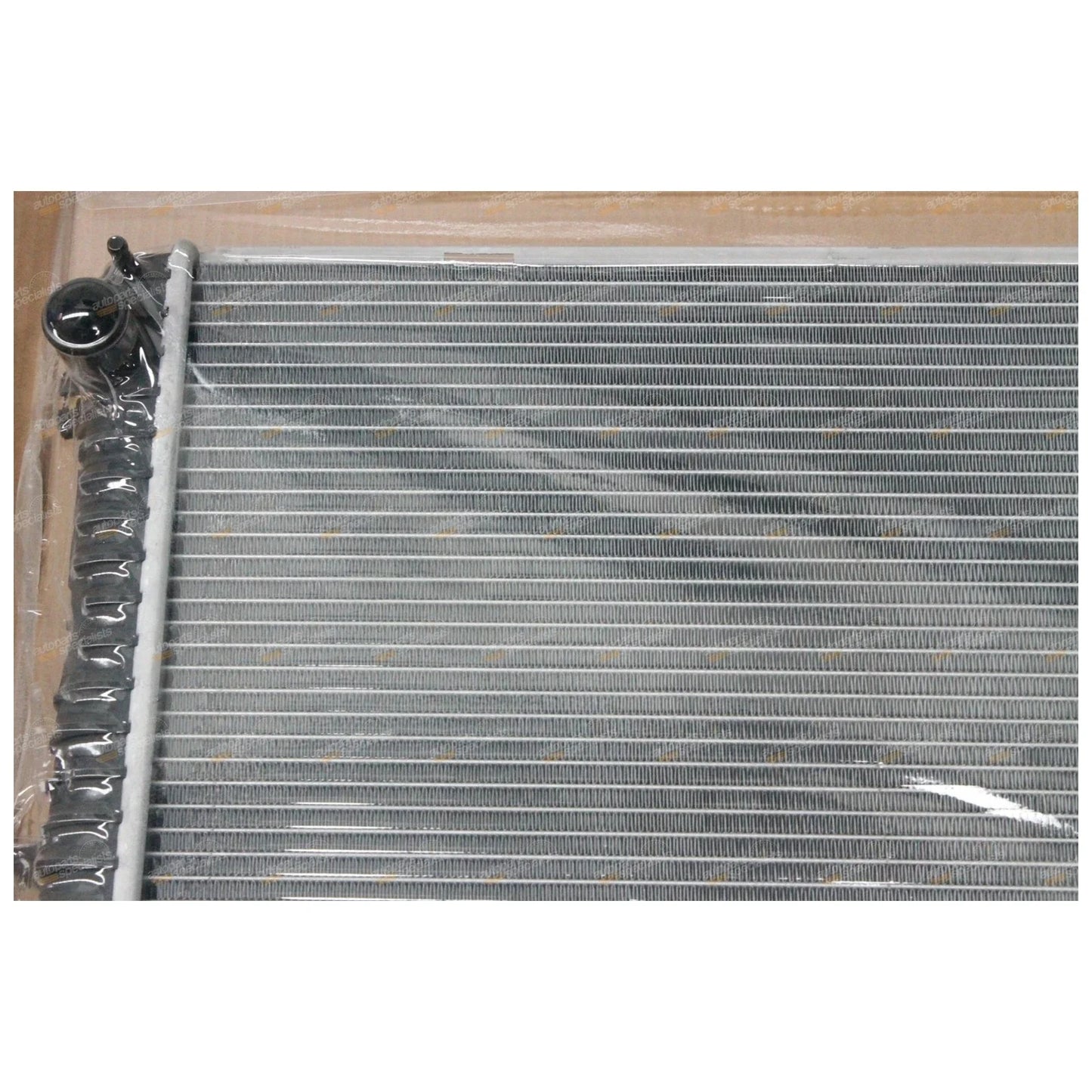 Alloy 4.0L V8 Radiator for Land Rover Discovery Series 2 (1999-2002)
