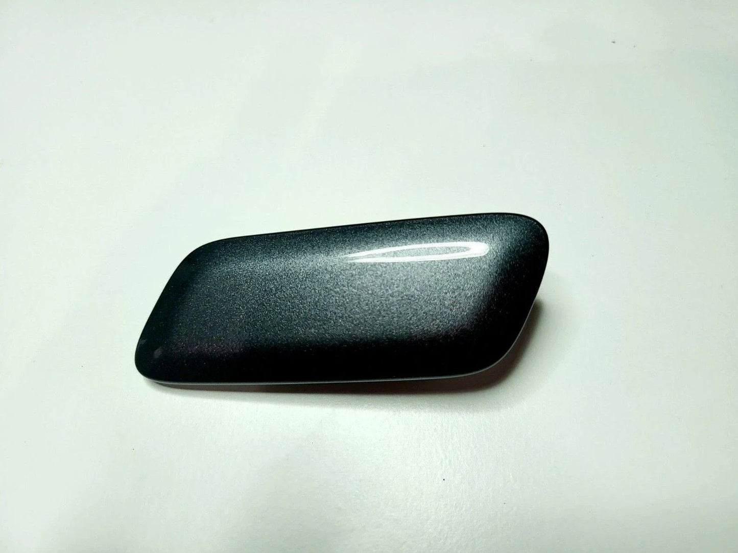Front Bumper Headlight Washer Nozzle Cover Cap for LEXUS LS460 (2010–2012)