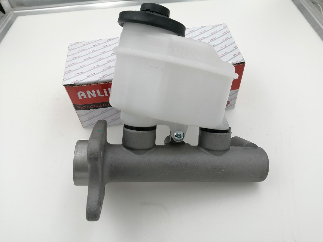 Brake Master Cylinder for Toyota Tacoma (1995–2000)