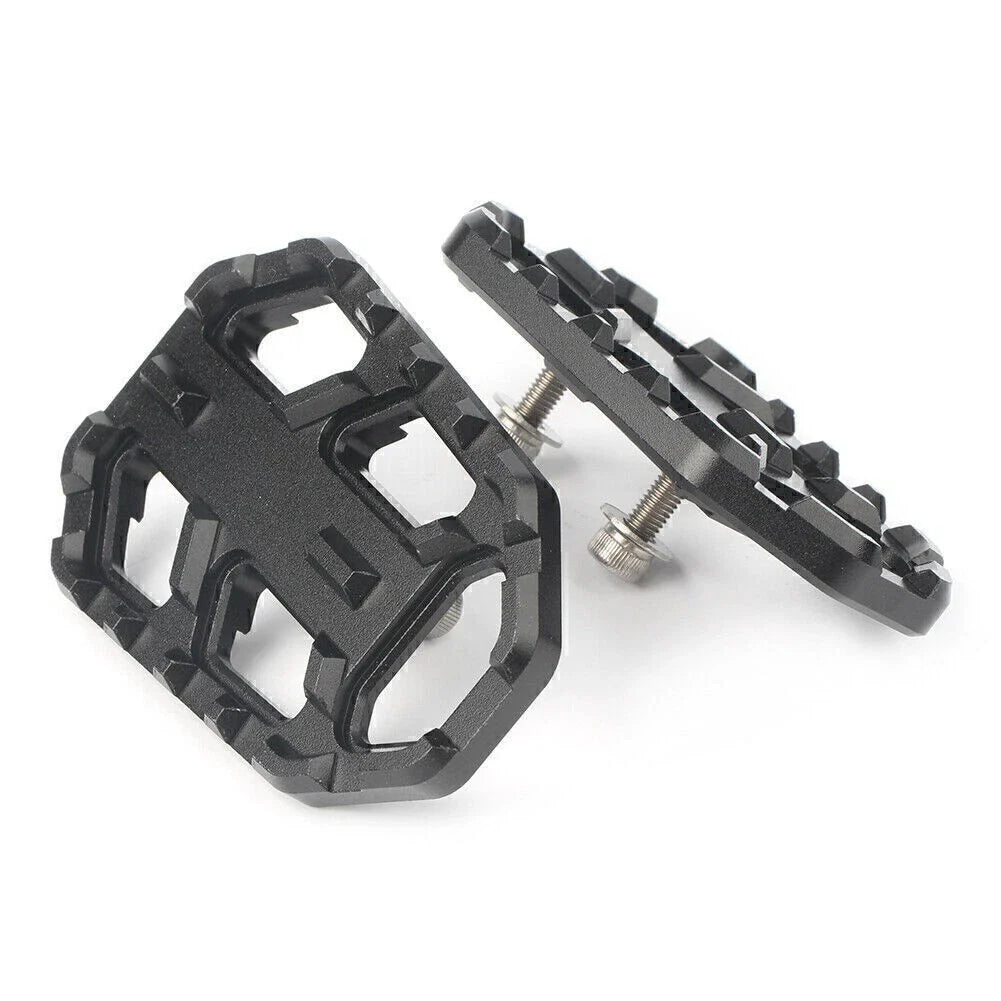 CNC Wide Foot Pegs for Kawasaki VERSYS-X300, VERSYS 650, VERSYS 1000 (2017-2023)