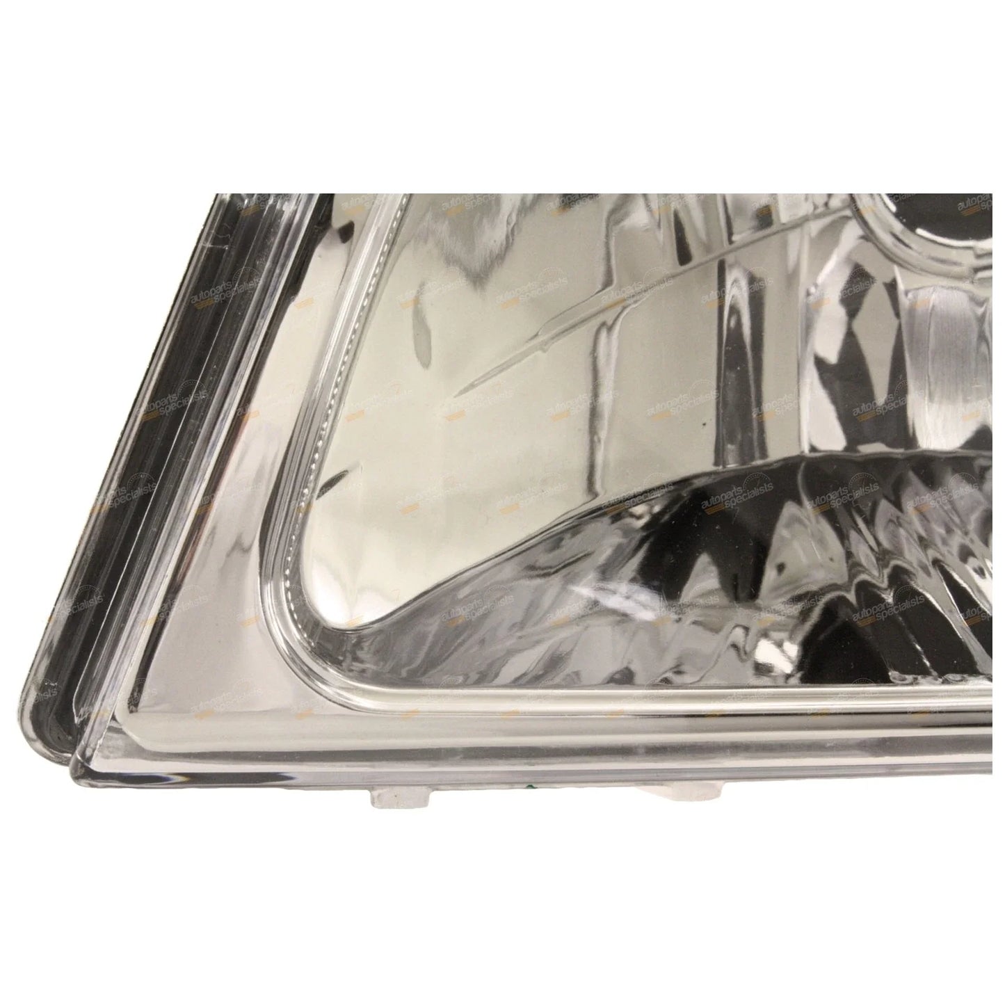 LH Replacement Headlight for Toyota Hilux SR5 (2001–2005)