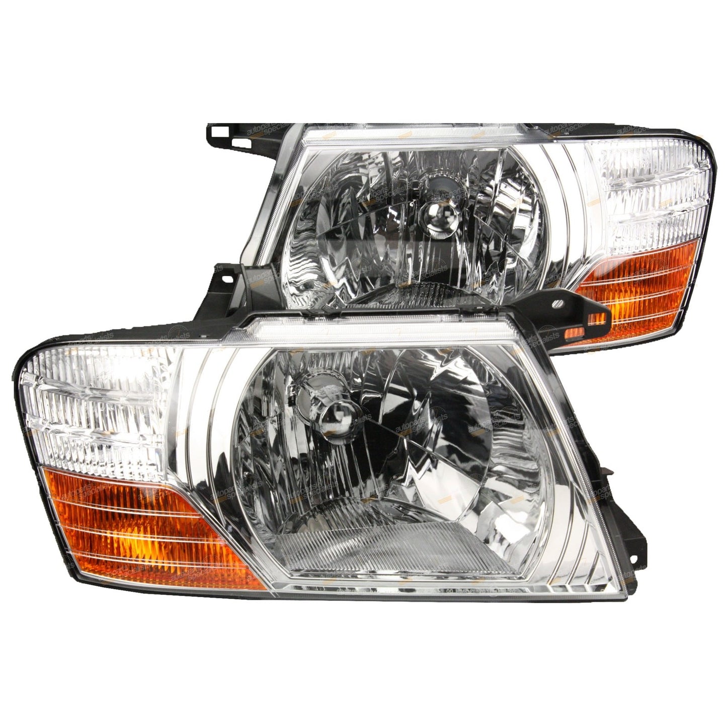 Chrome Headlights Pair for Mitsubishi Pajero (2002–2006)