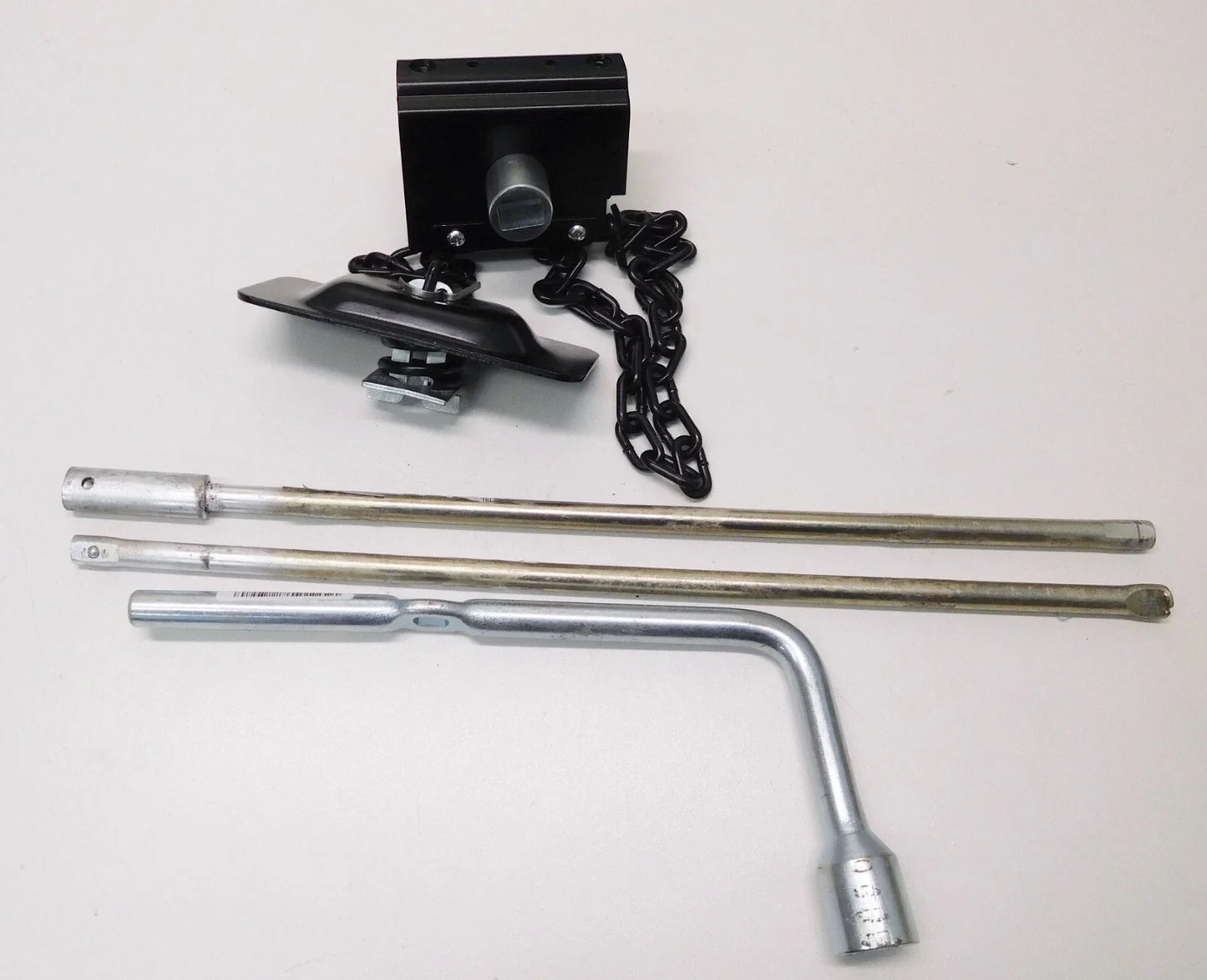 Spare Wheel Winch Winder & Handles for Trailers 14-16 Inch Wheels