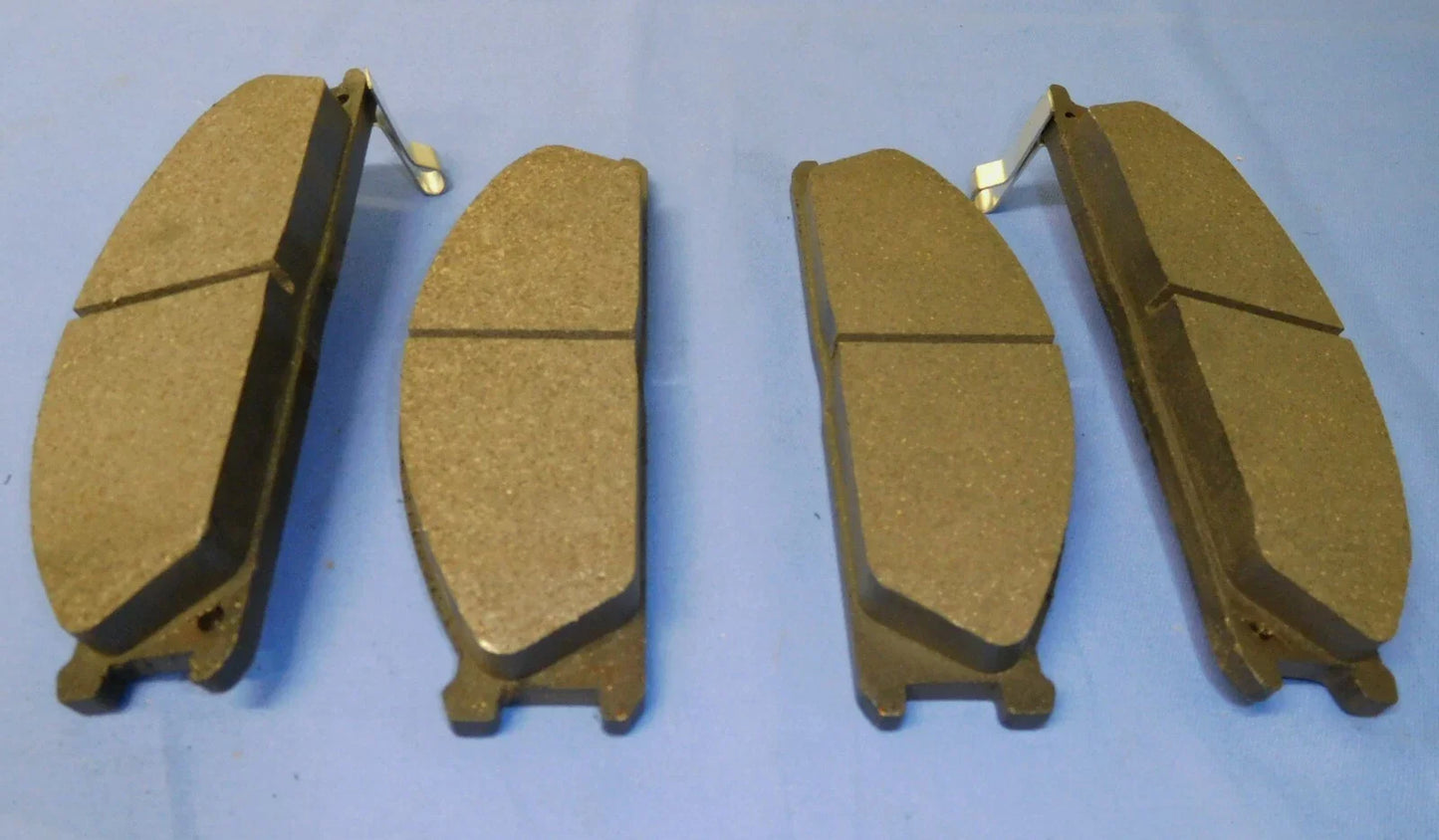 Quality Disc Brake Pad Set for Nissan Navara D22 4WD (1997-2001)