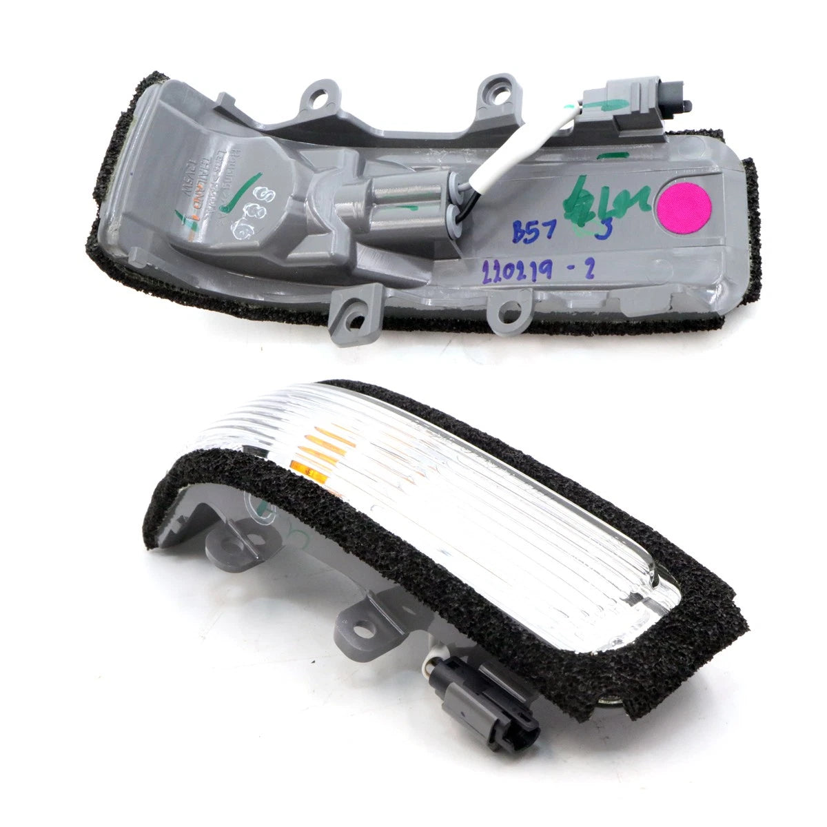 Side Turn Signal Lamp Mirror Cover for Toyota Hilux Vigo Champ (2011–2012)