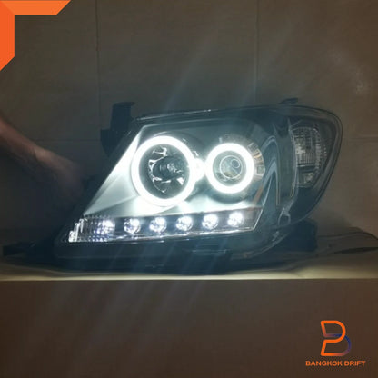 Eagle Eyes LED Projector Headlight Black Housing for Toyota Hilux MK6 (05-11)
