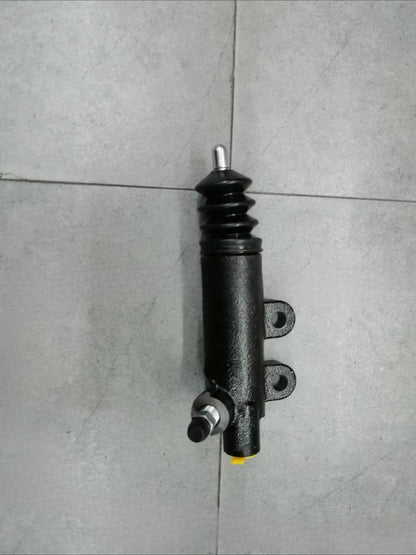 Clutch Release Cylinder for Toyota Land Cruiser FJ80 HDJ80 (1990–1997)
