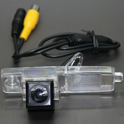 Car Reverse Rear View Backup Camera for Toyota Hiace (2011–2014)