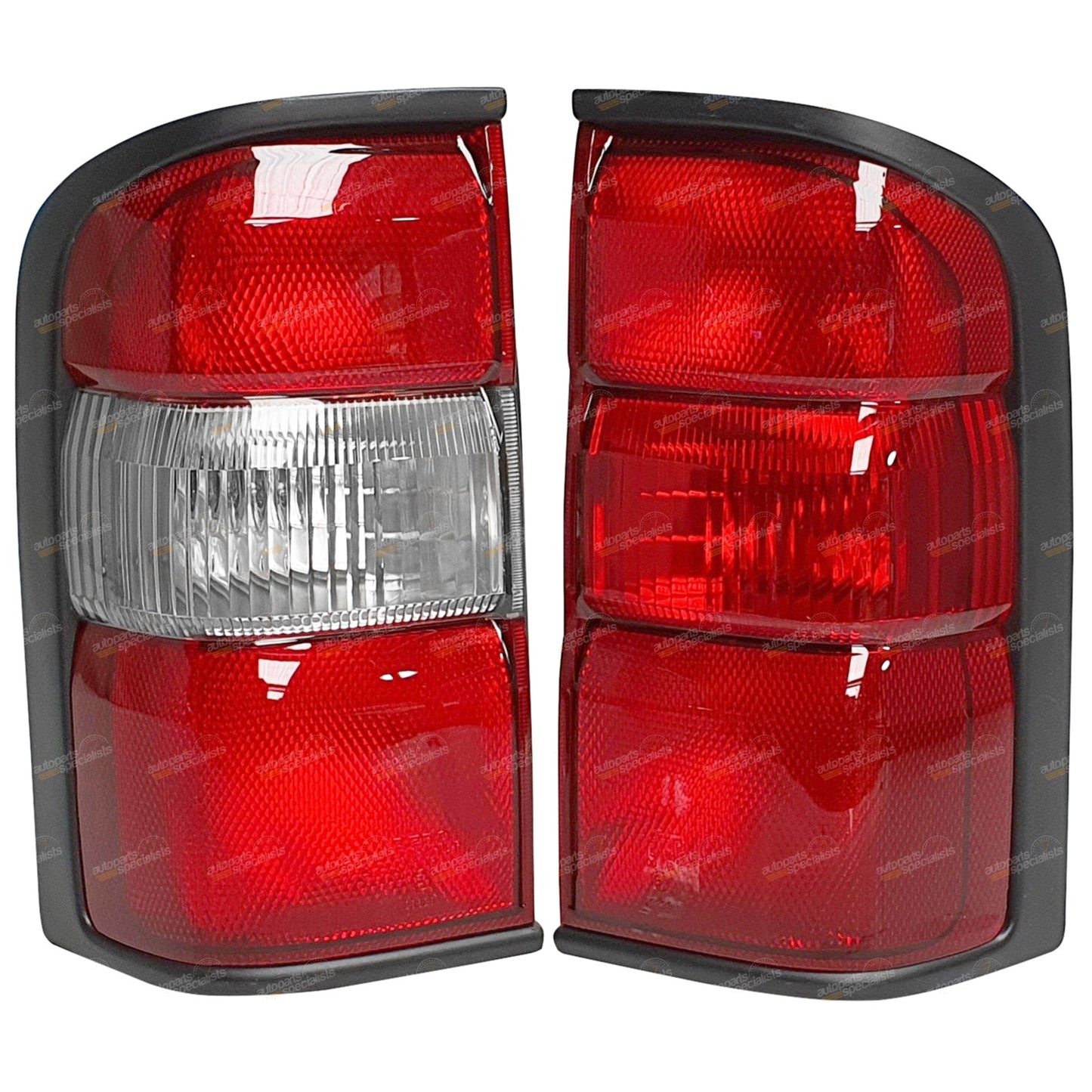 Set of 2 Tail Lights for Nissan Patrol GU GU1 (1998–2001) 4WD