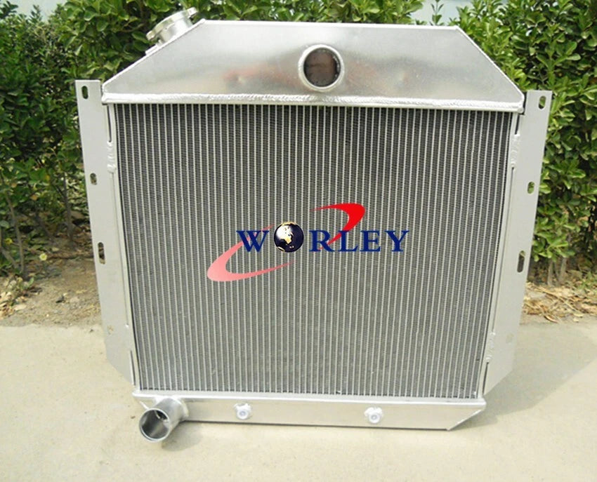 3 Row Aluminum Radiator with Fan for International Harvester Truck (1951–1957)