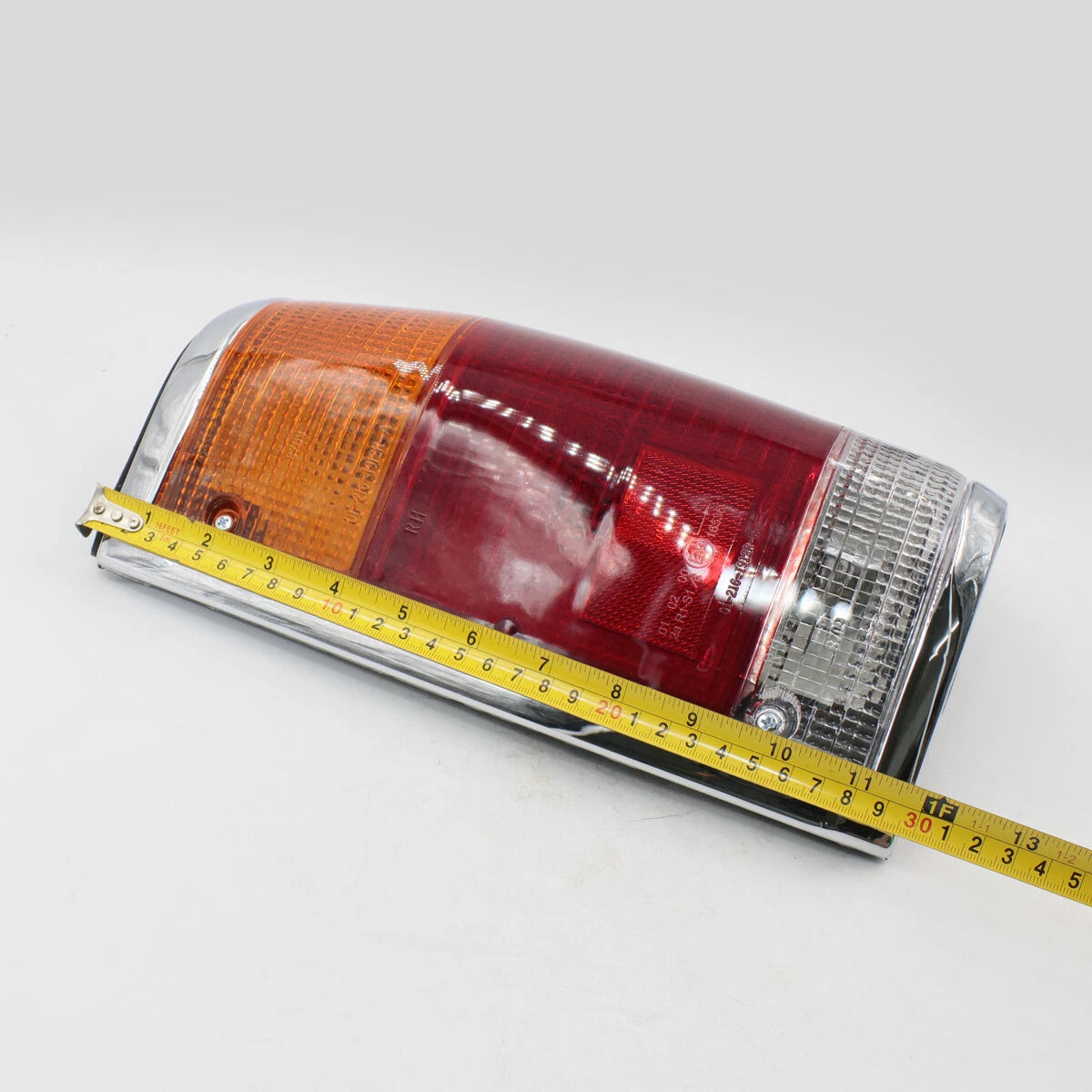 Tail Light Light  Set Chrome Edge for Mazda B2000 B2200 B2600 1985-1998