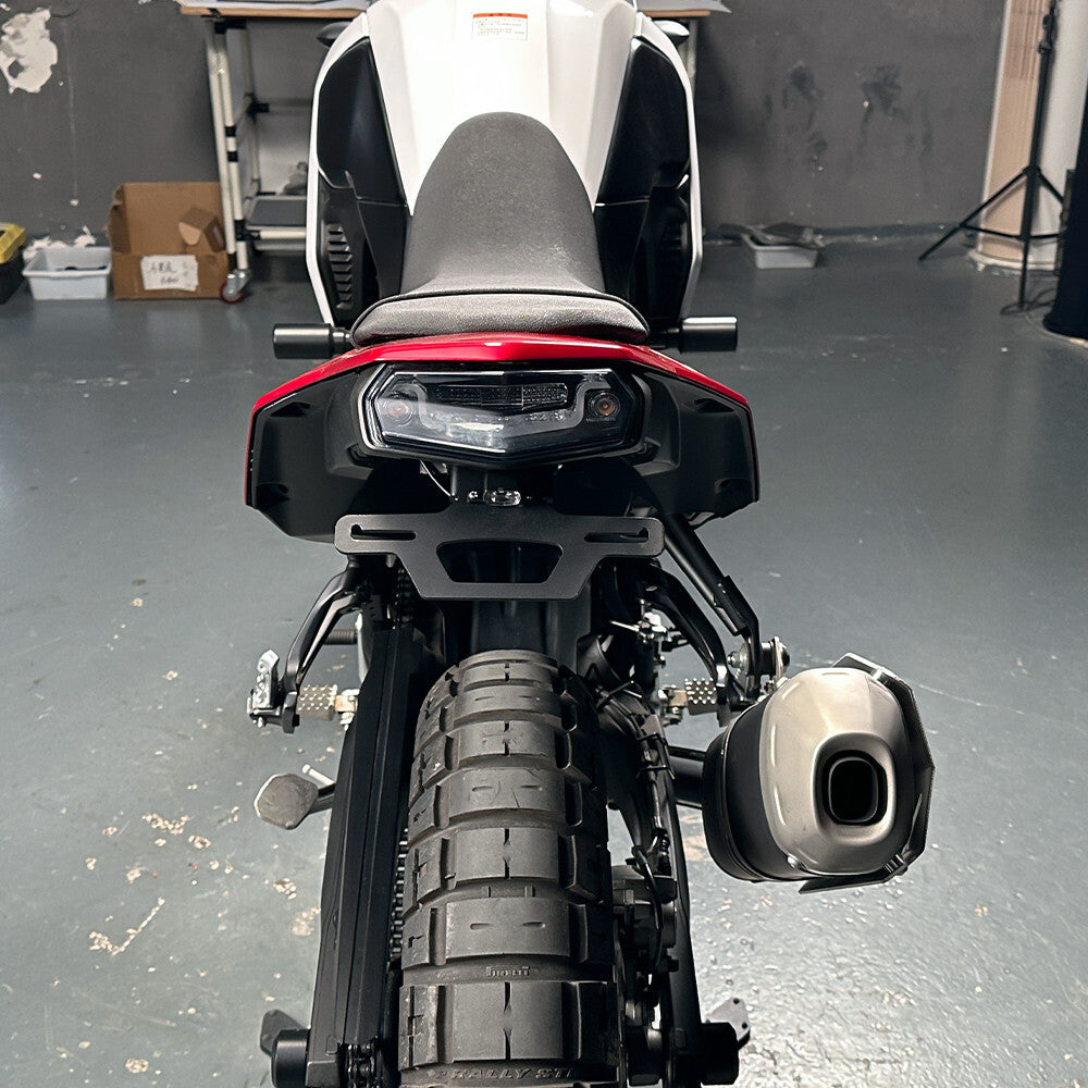 Foldable Fender Eliminator License Plate Holder for Yamaha Tenere 700 (2019–2026)