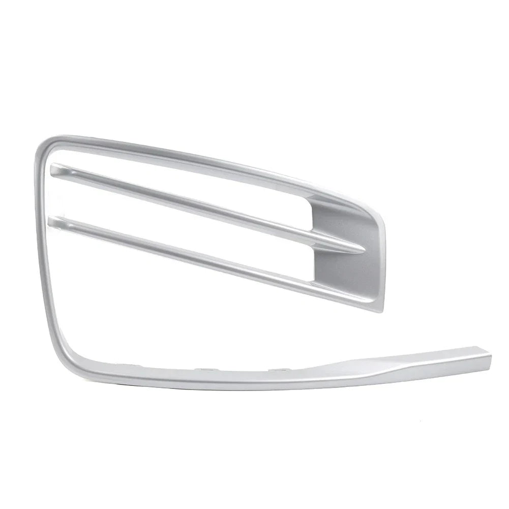 Front Bumper Fog Light Grill Molding Trim Right for Land Rover Range Rover (18-22)