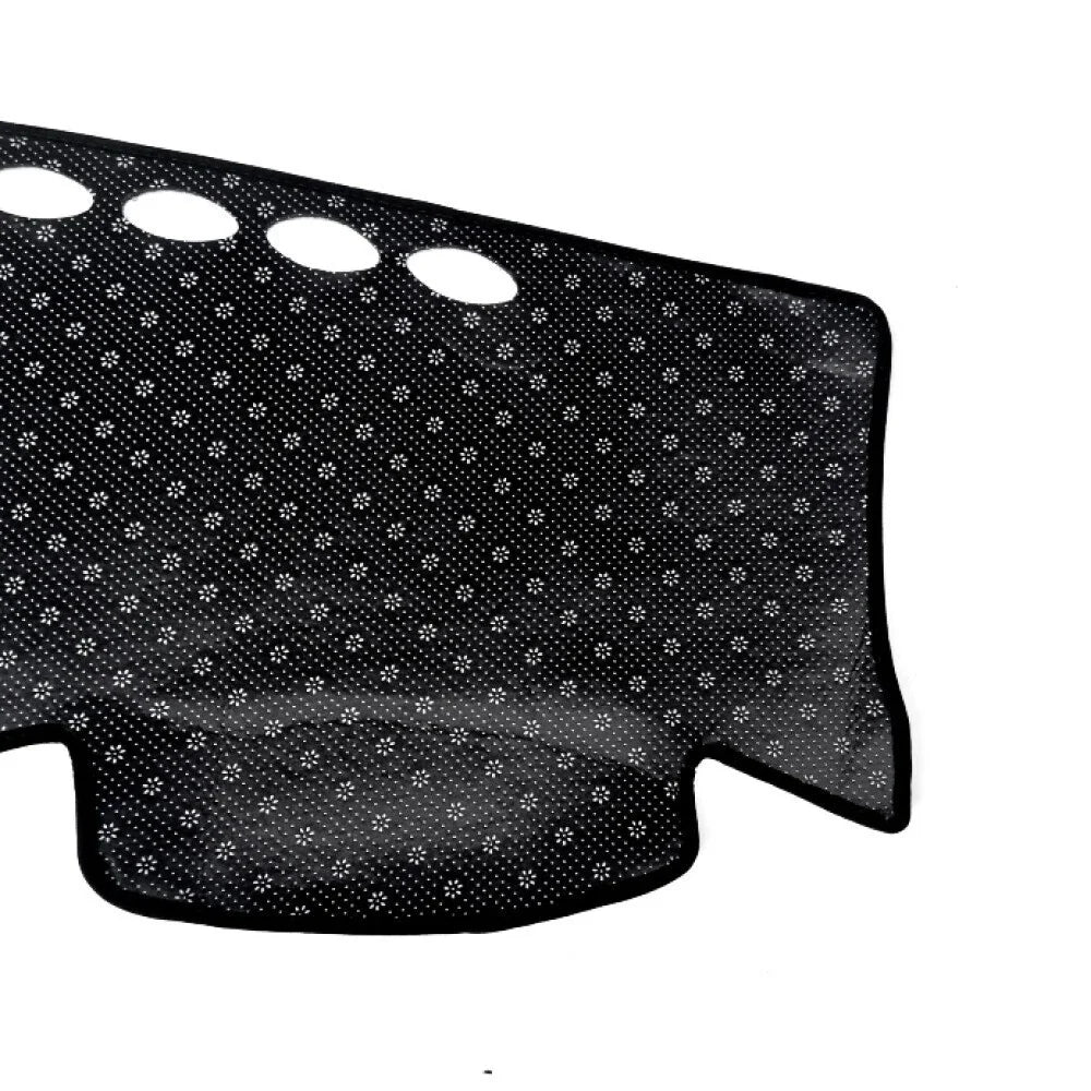 Dash Cover Mat Anti-Slip for Hyundai Tucson (2020–24)