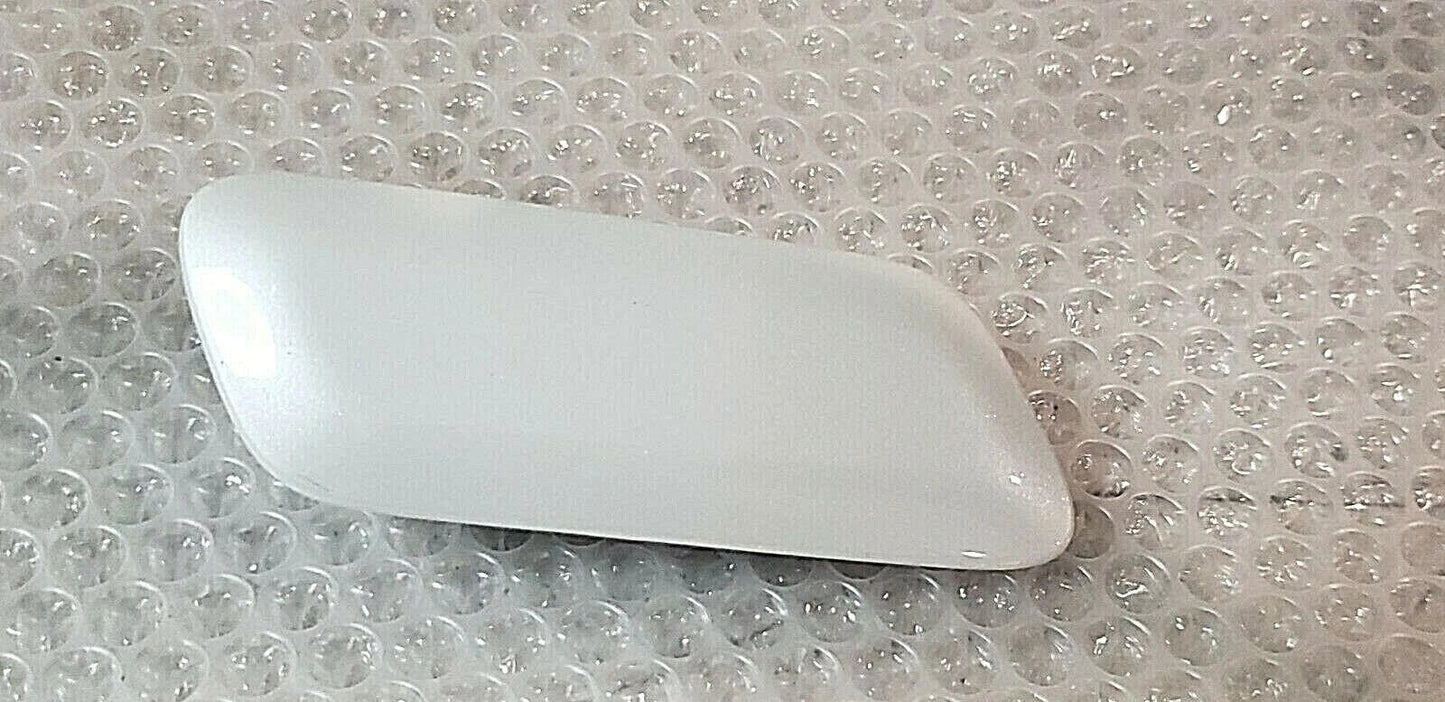 Front Bumper Headlight Washer Nozzle Cover Cap for LEXUS LS460 (2010–2012)