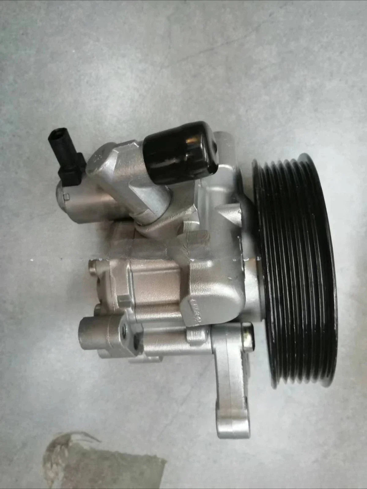Power Steering Pump for Mercedes W204 W212 SLK C204 S204 E-Class (2007–2016)