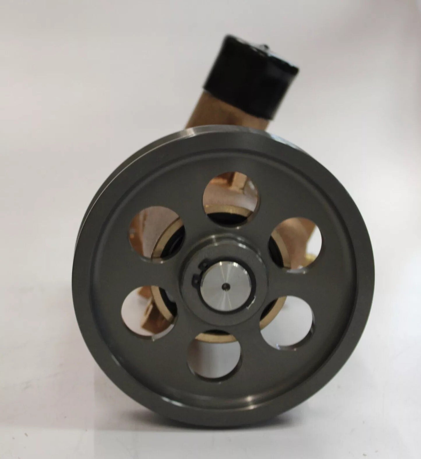Sea Water Pump for Volvo Penta D4-210 D4-225 D4-260 D4-300 (2004–2019)