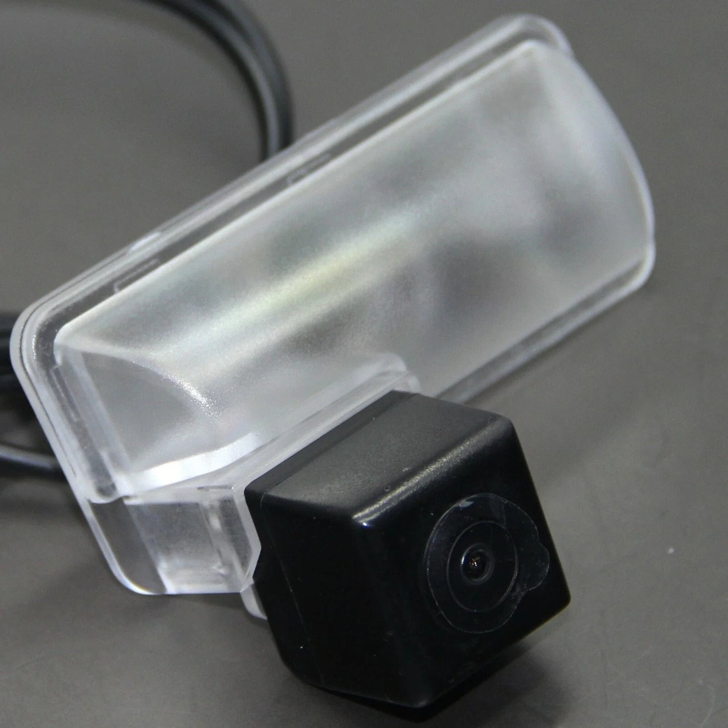 Reverse Rear View Backup Camera for Subaru Outback (2015–2019)