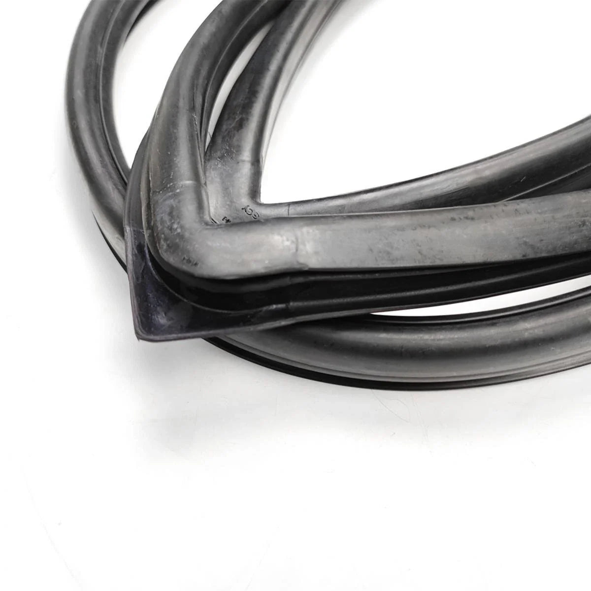 Windshield Rubber Weatherstrip Front Fits Datsun Sunny B310 4D Sedan 1977-81 D11