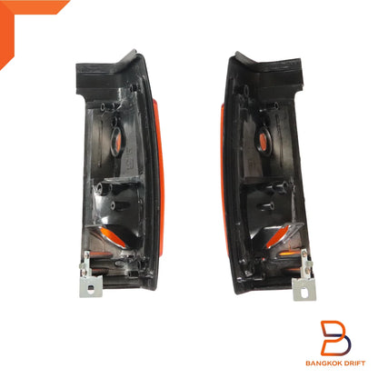 Front Side Turn Signal Light for Nissan Navara D21 86-92 Black Amber