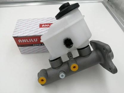Brake Master Cylinder 2.4L 3.4L for Toyota Tacoma (1995–2004)
