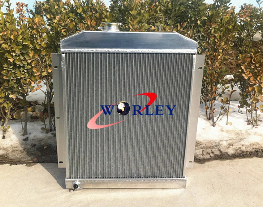 3-Row Radiator with Fan for Chevy C/K 3000 Series (1947–1954)