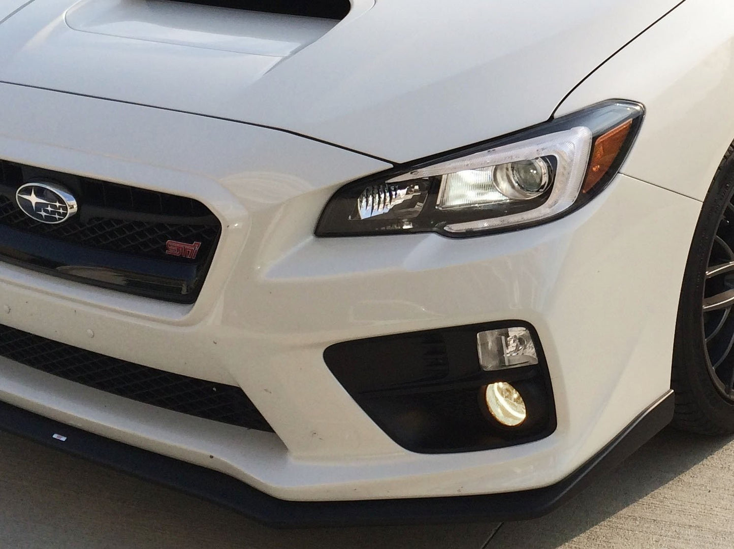 Set of 2 Fog Lights for Subaru WRX (2015–2017)
