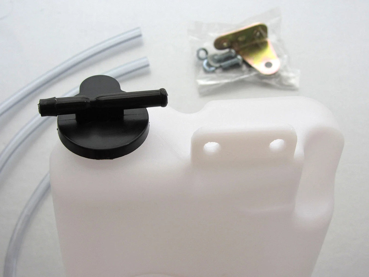 Radiator Overflow Bottle Tank for 88-97 Toyota Hilux LN85 RN85 Mighty-X RN90