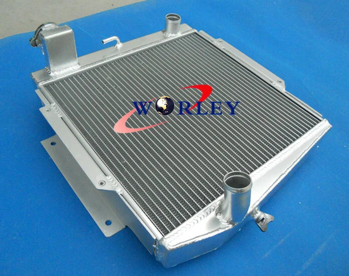 3X Core Aluminum Radiator with Fan for Datsun Roadster Fairlady (1966–1970)