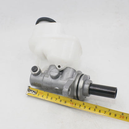 Brake Master Cylinder for Toyota Hilux KUN26 SR5 2012-2015