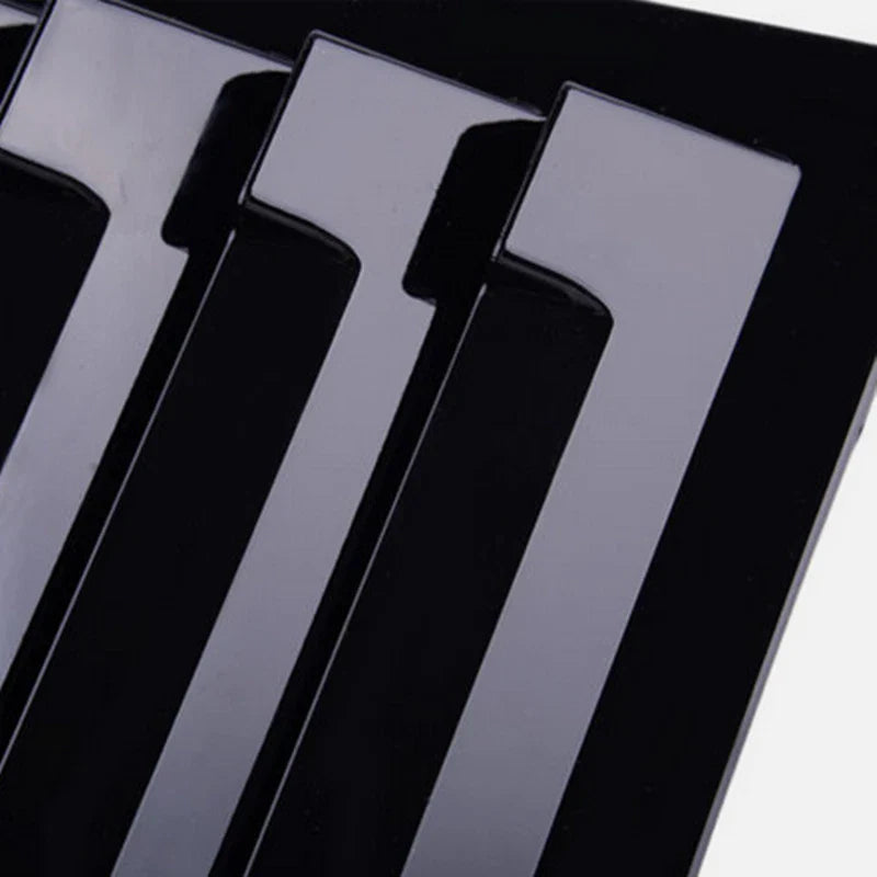 2 x Glossy Black Vent Scoop Louver Trim for Chevrolet Cruze (2016–2019)