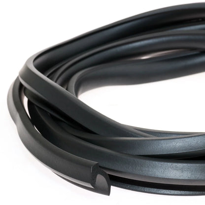 Rear Trunk Lid Weatherstrip for Nissan Datsun Bluebird SSS 510 (1968–1973)