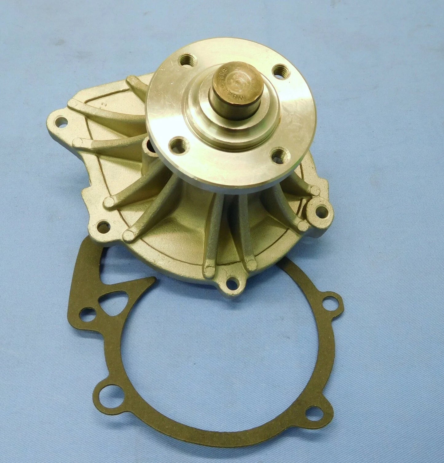New Water Pump for Hilux KZN165 1KZTE Diesel Engine (2005-2015)