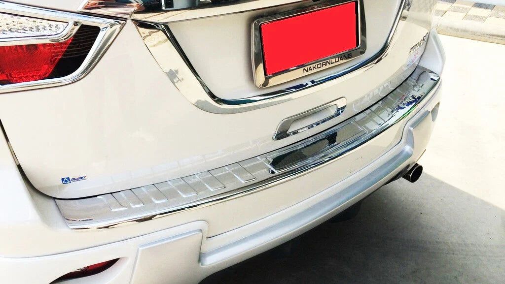 Chrome Rear Bumper Step Scuff Plate for Isuzu MUX MU-X (2013-2016)