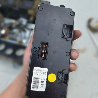 Manual Temp Heater AC Climate Control Panel for Hyundai Tucson (2005–2009)