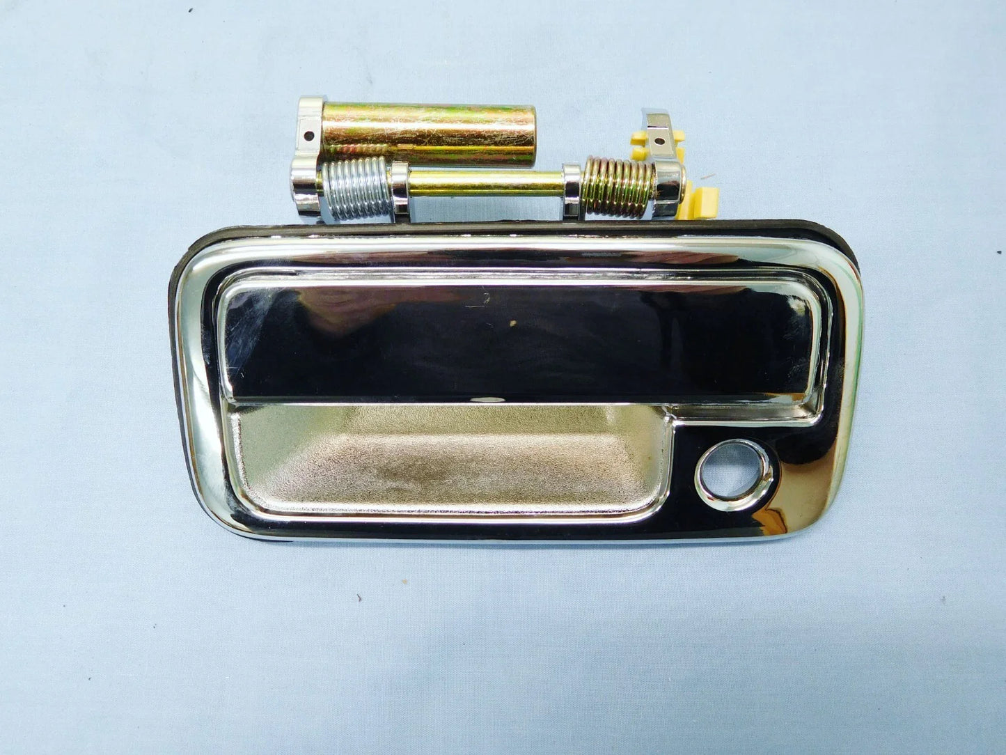 Chrome LH Front Outer Door Handle for Holden TF, R7, R9 Rodeo (1988-2002)