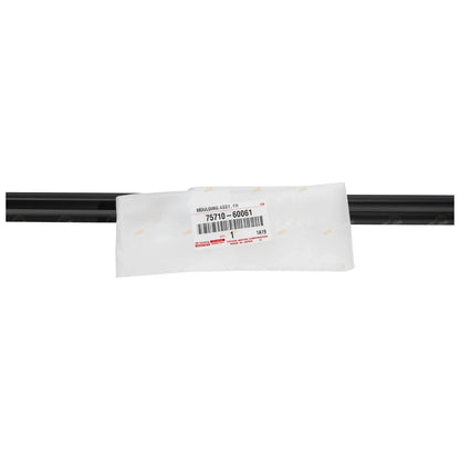 Front RH Door Weatherstrip for Toyota FZJ105/HDJ100/HZJ105/UZJ100 (1998–2007)